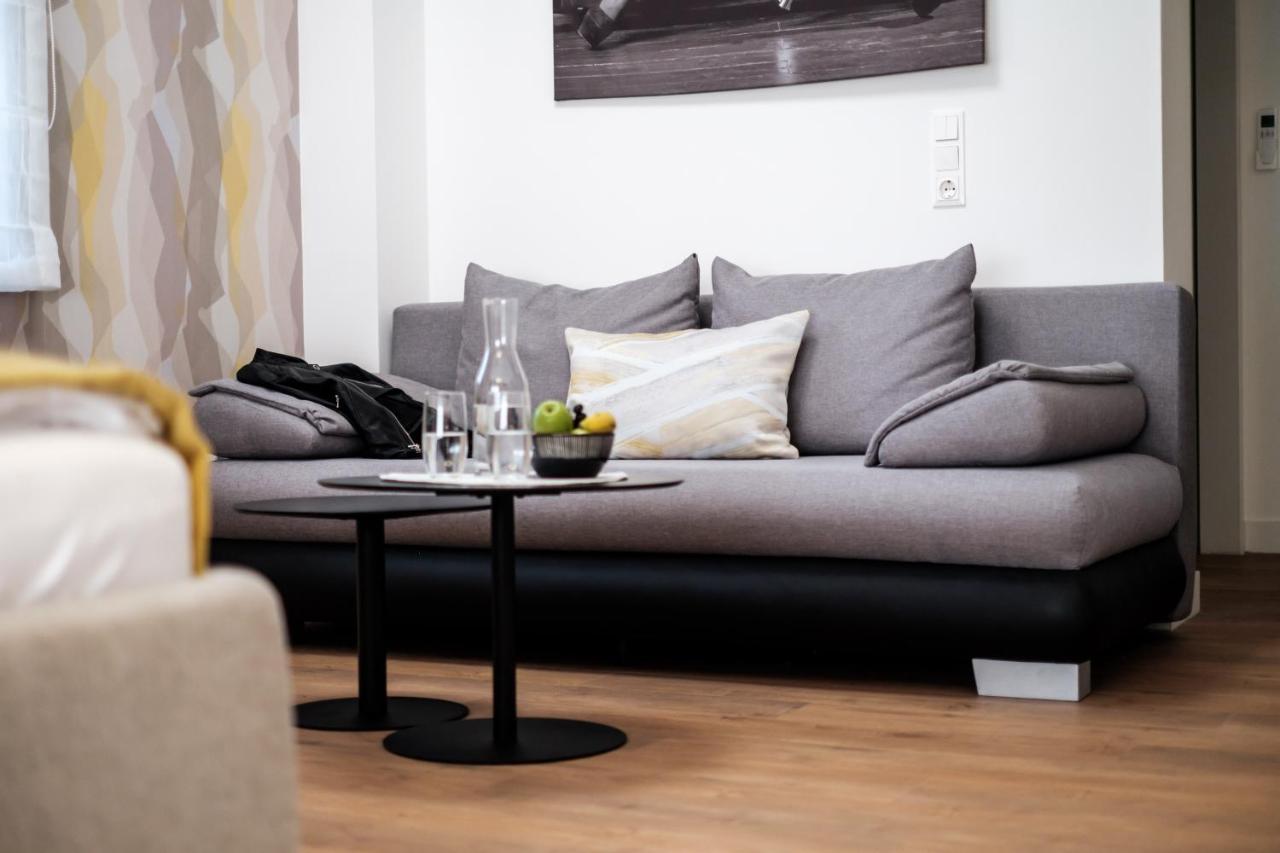 Adele Apartments เปตช์ ภายนอก รูปภาพ